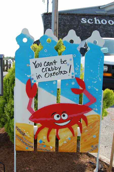 Crabby Oxford Picket Fence 